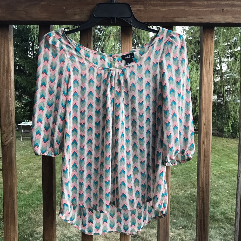1/2 sleeve printed blouse ✨ Size: M, rue21